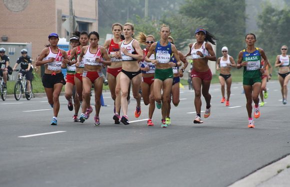 Maratona di Dallas – Aiuta l’avversaria e rinuncia alla vittoria