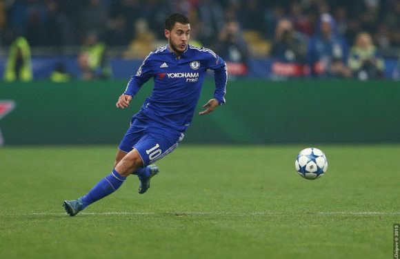 Eden Hazard stende il West Ham e manda Sarri in paradiso