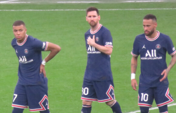 PSG-LILLE 4-3: magie di Mbappé e Messi